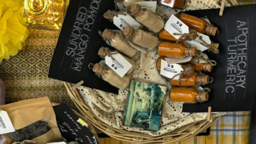 apothecary turmeric and sundried mango powder