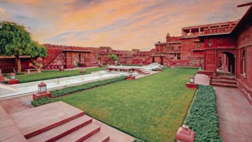 A well-maintained lawn of the royal Fort Pokaran in Pokhran, Rajasthan