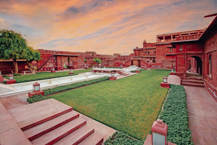A well-maintained lawn of the royal Fort Pokaran in Pokhran, Rajasthan